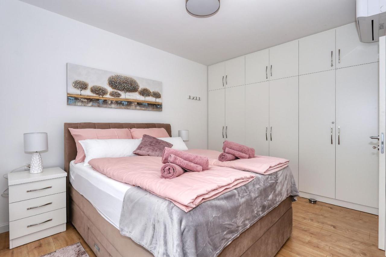 Luxury Apartment Isabell Zaton  Eksteriør bilde